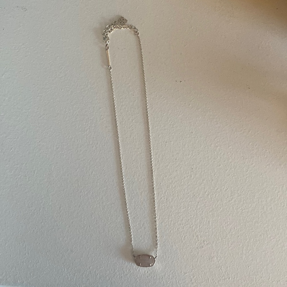 Elisa gold pendent necklace in rose quartz